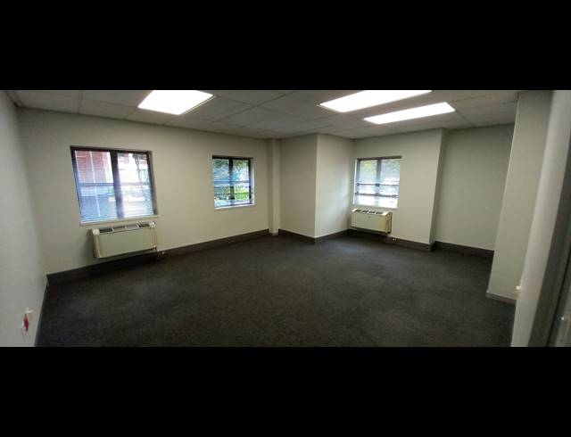 843M² OFFICE TO LET IN WOODMEAD